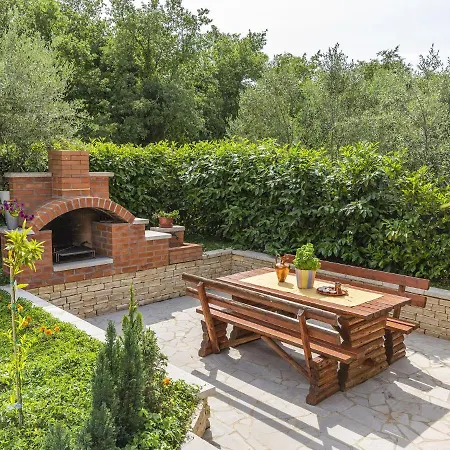Quaint With Swimming Pool In